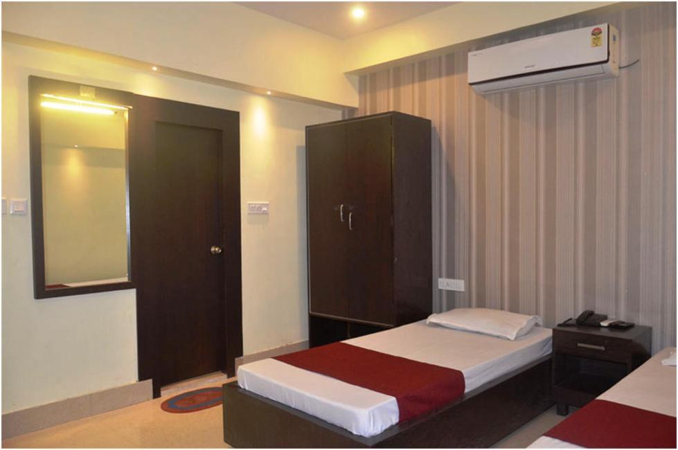 Hotel Pritika Durgapur  Bagian luar foto