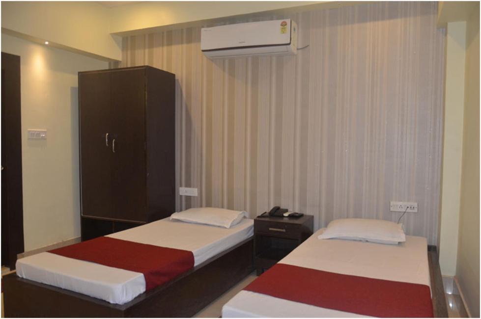 Hotel Pritika Durgapur  Bagian luar foto