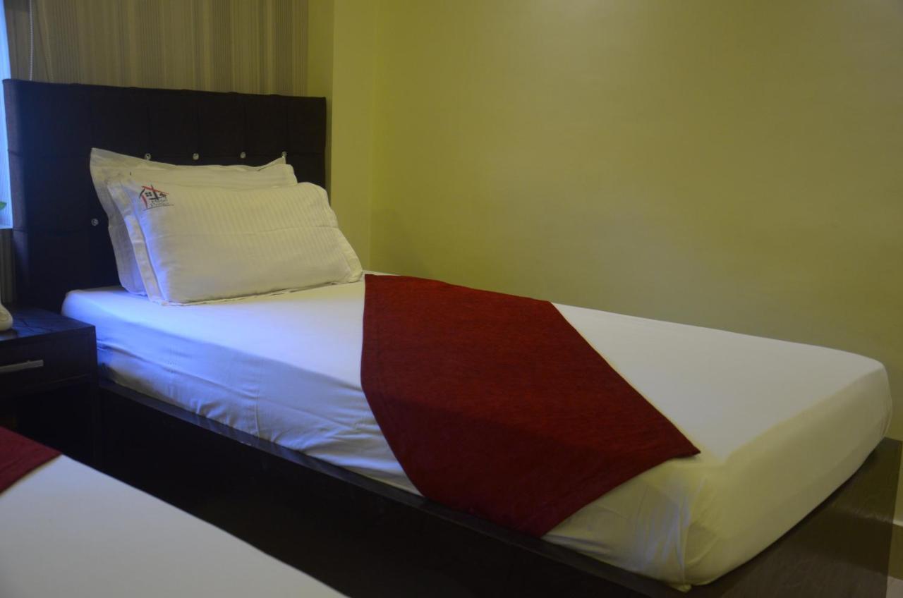 Hotel Pritika Durgapur  Bagian luar foto