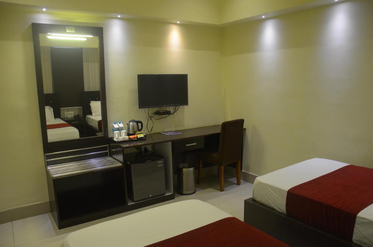 Hotel Pritika Durgapur  Bagian luar foto